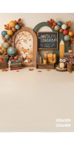 Tło fotograficzne „Leśne Powitanie Szkoły z Liskiem” | J_321
